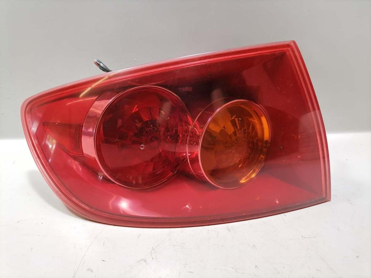 Mazda 3 BK original Rücklicht Rückleuchte Schlussleuchte links außen 4-türig Limousine Bj.2004